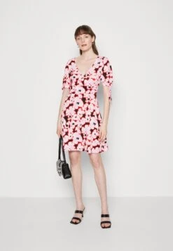 Anna Field -Anna Field 63173c9d1422426a82357e04c2ae95e6