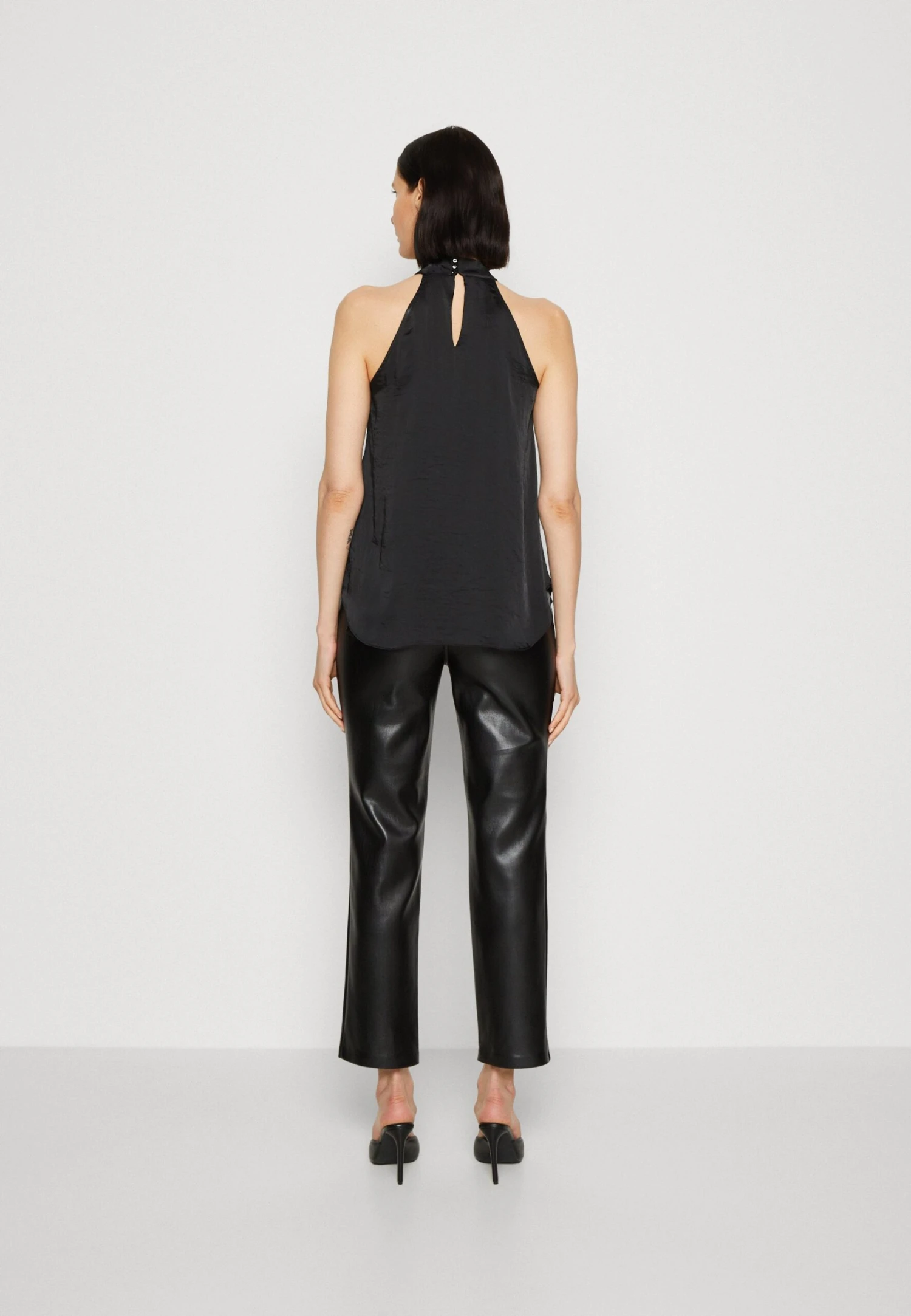 Anna Field Top - Black 3 Anna Field Top - Black - Image 3