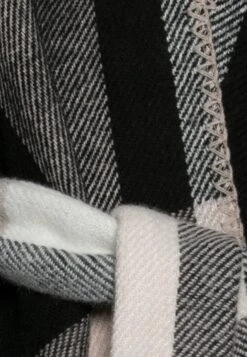 Anna Field Poncho - Black/White 5 Anna Field Poncho - Black/White -Anna Field acdcb6228802409186154190d6d39bbf