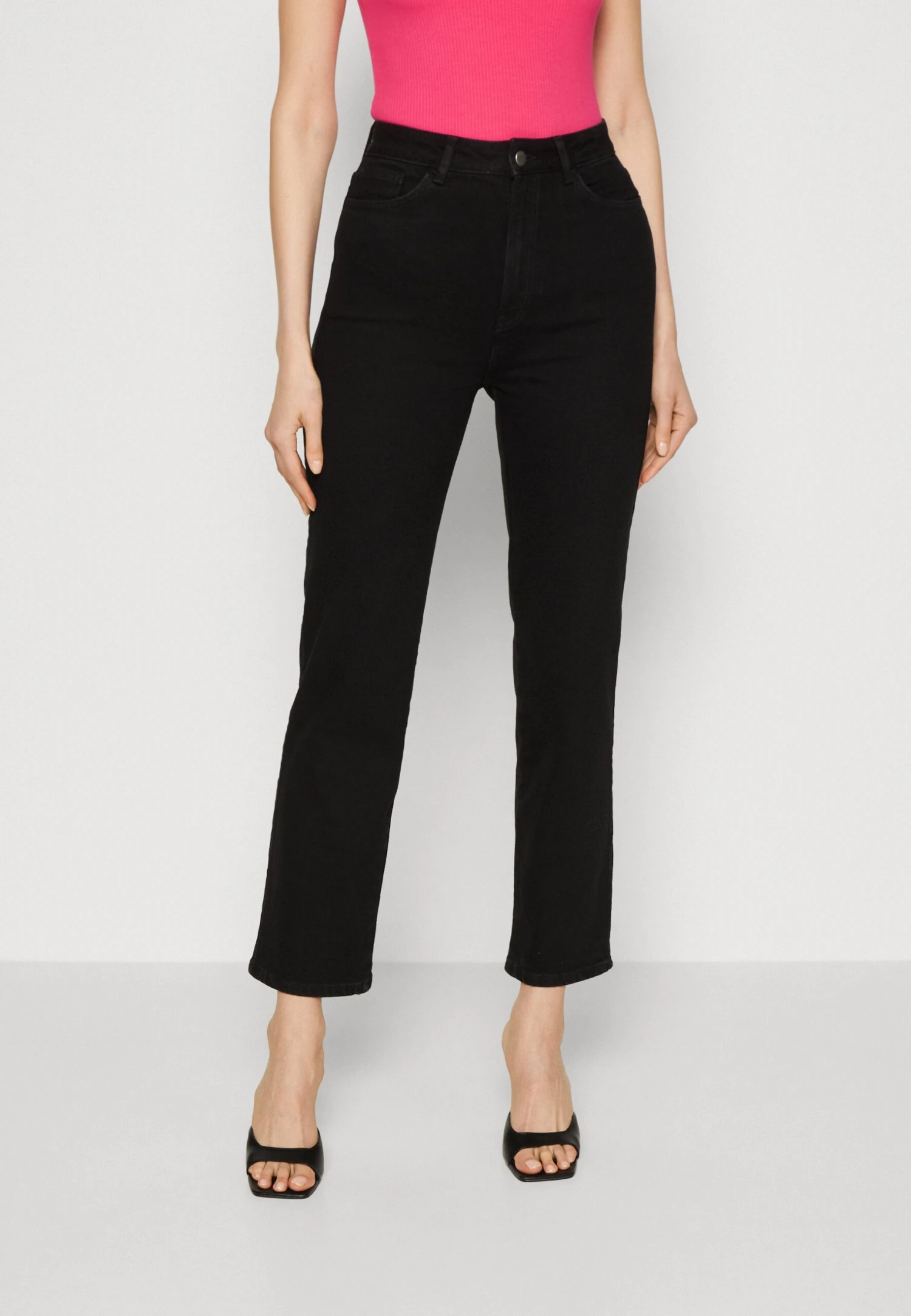 Anna Field Straight Leg Jeans - Black Denim 1 Anna Field Straight Leg Jeans - Black Denim