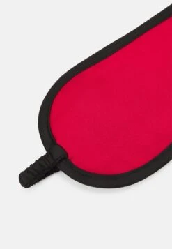 Anna Field 4 Piece Gift Set - Pyjama - Black/Red -Anna Field f898ea81891f40e4a530fc3e7f8d2906